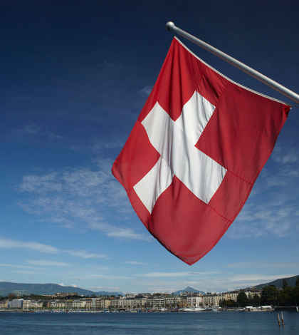 Suiza busca mantener el secreto bancario