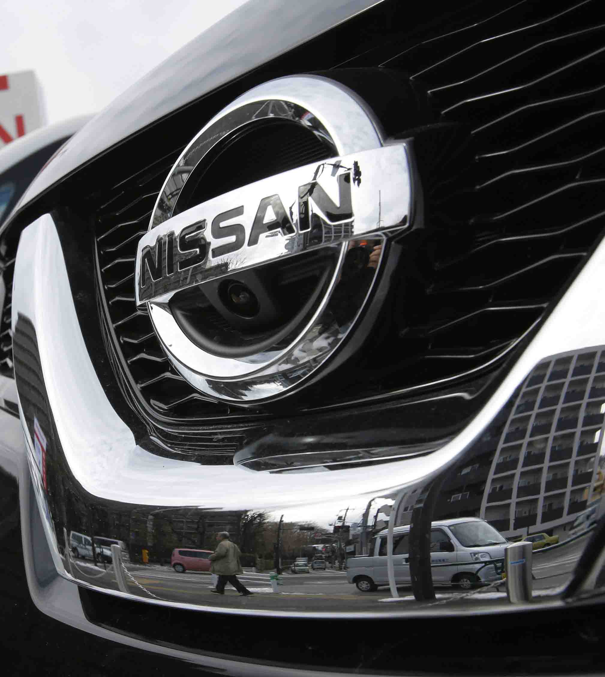 Nissan se beneficia con peso débil
