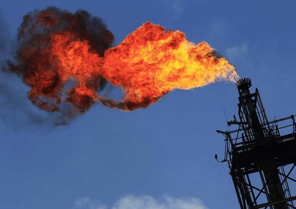 La CNH se prepara para multar a Pemex por ‘excesiva’ quema de gas en Ixachi