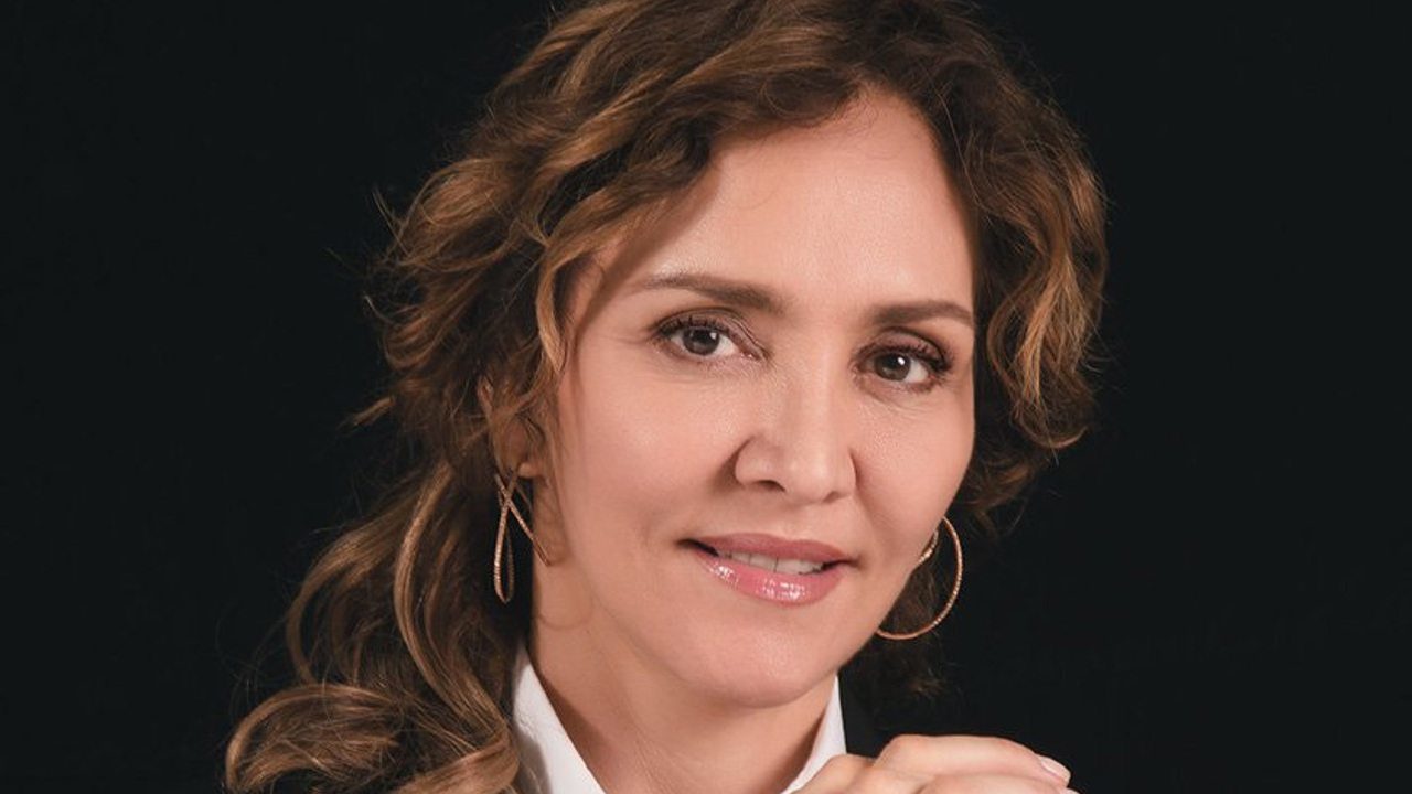 Angélica Fuentes no podrá ser restituida dentro de Omnilife: Juez