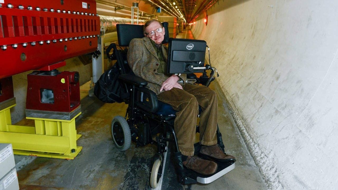 ‘Dios no existe’, defiende Stephen Hawking en su libro póstumo