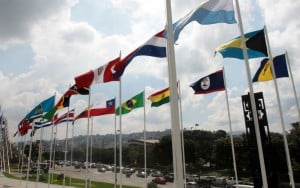 CELAC UE Latinoamérica caribe Ucrania confianza gobierno BID estado de derecho