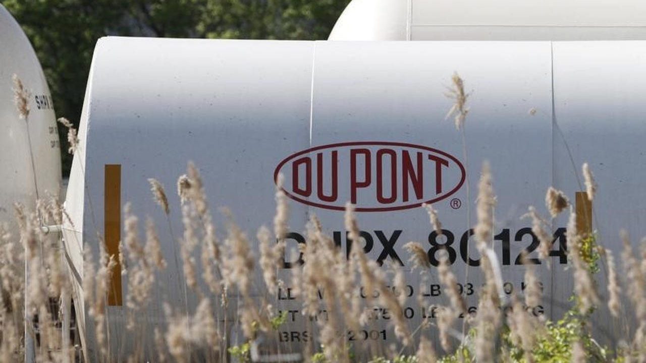 DuPont prevé mayores ganancias en 2016