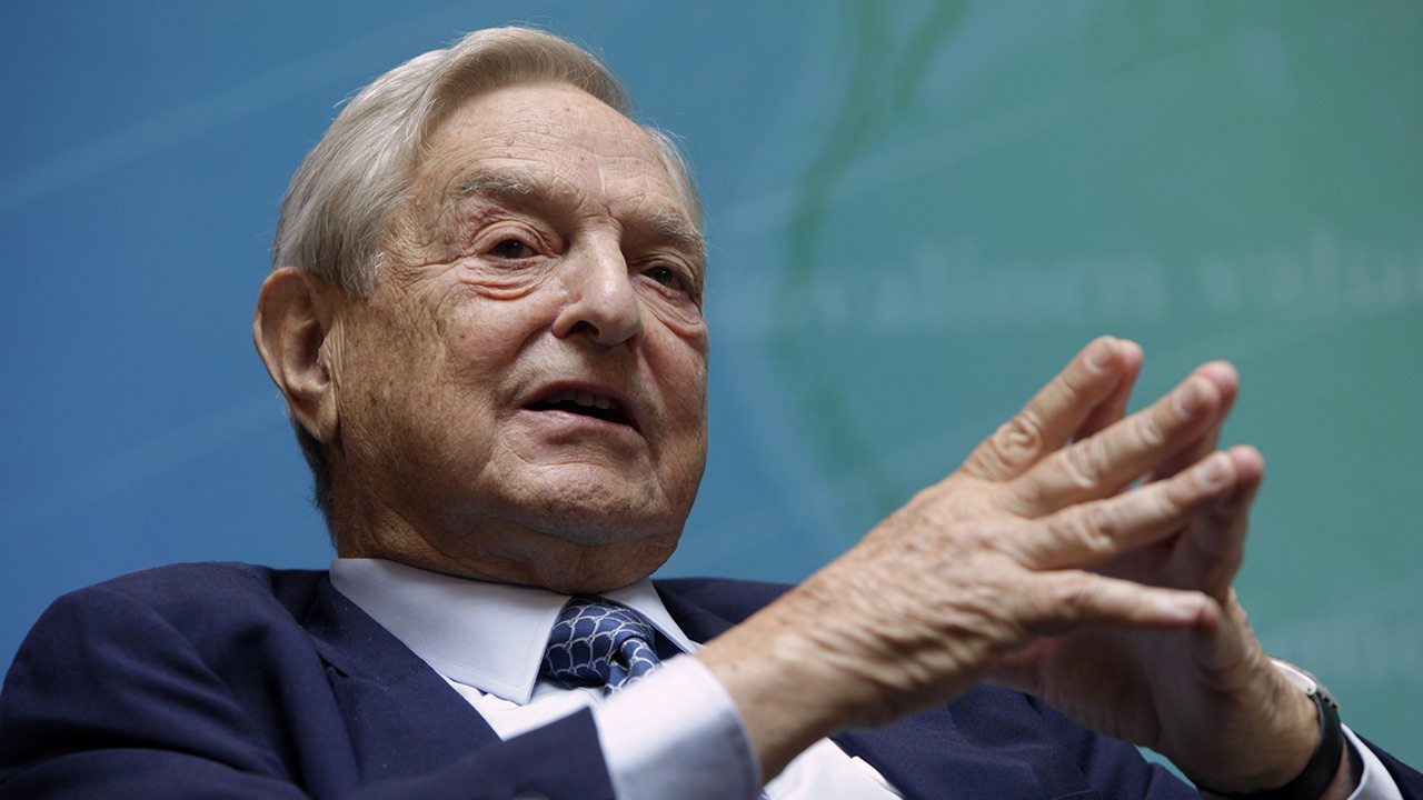 El magnate George Soros entrega el control de su imperio al hijo menor