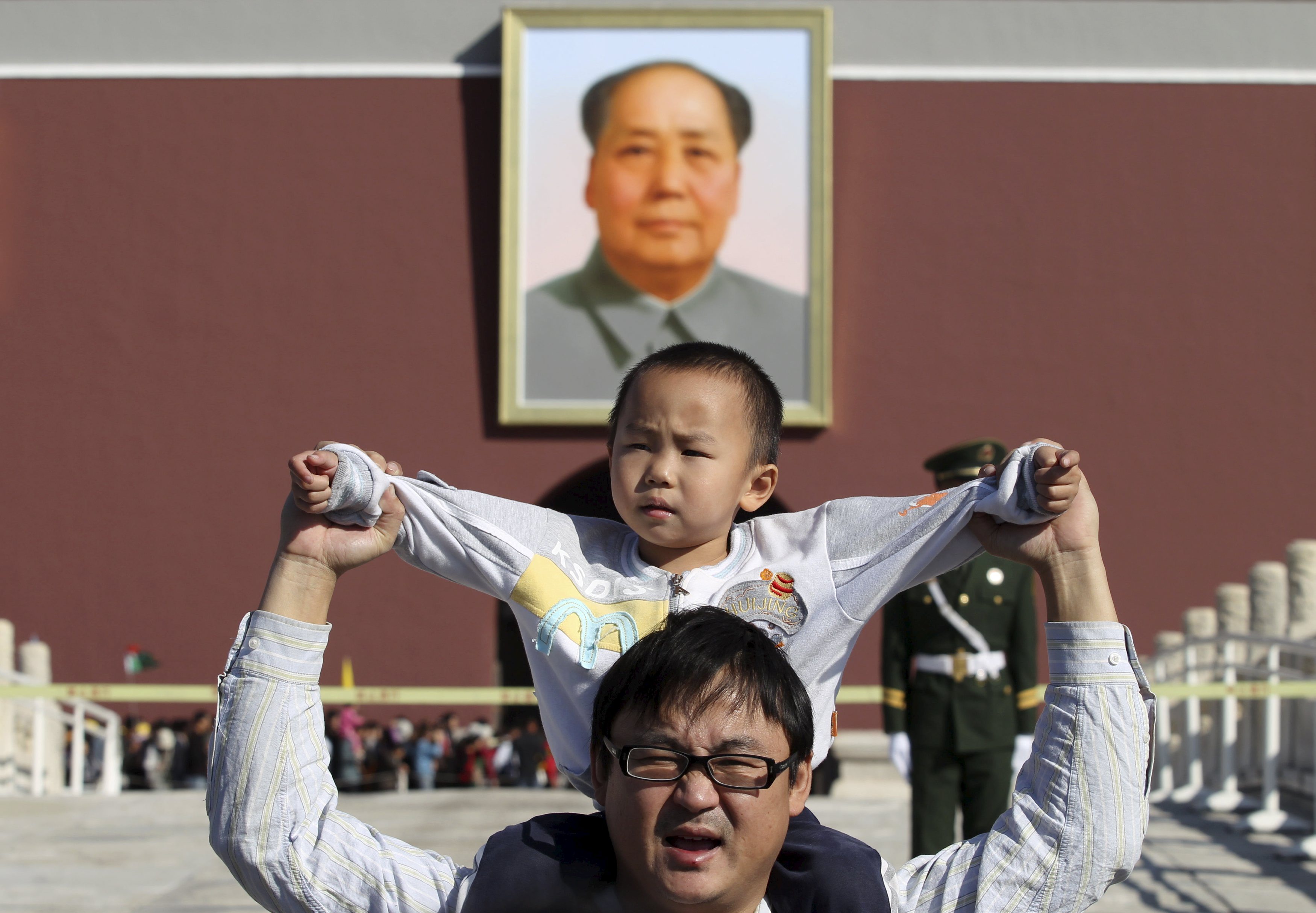 China abolirá política del hijo único • Forbes México