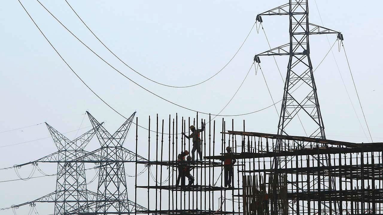 Precios de luz subirán hasta 17% en marzo