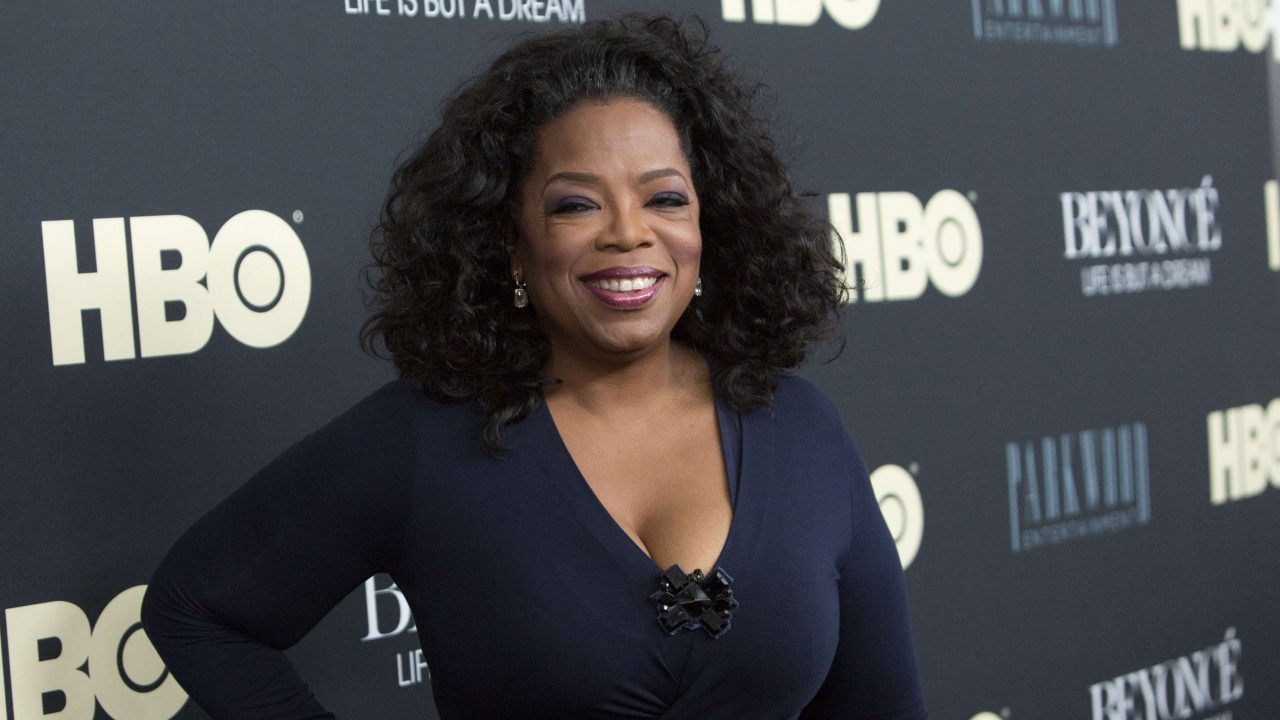 Oprah Winfrey demanda a creadoras del podcast ‘Oprahdemics’