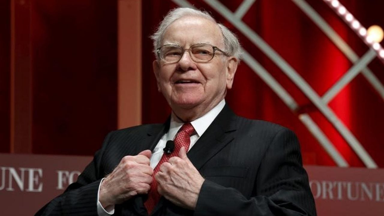 Tres razones por las que Warren Buffett no es el típico multimillonario