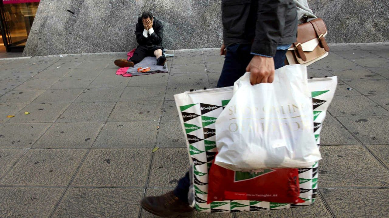 Selección Forbes 2016: Los más pobres, el mayor negocio de la banca