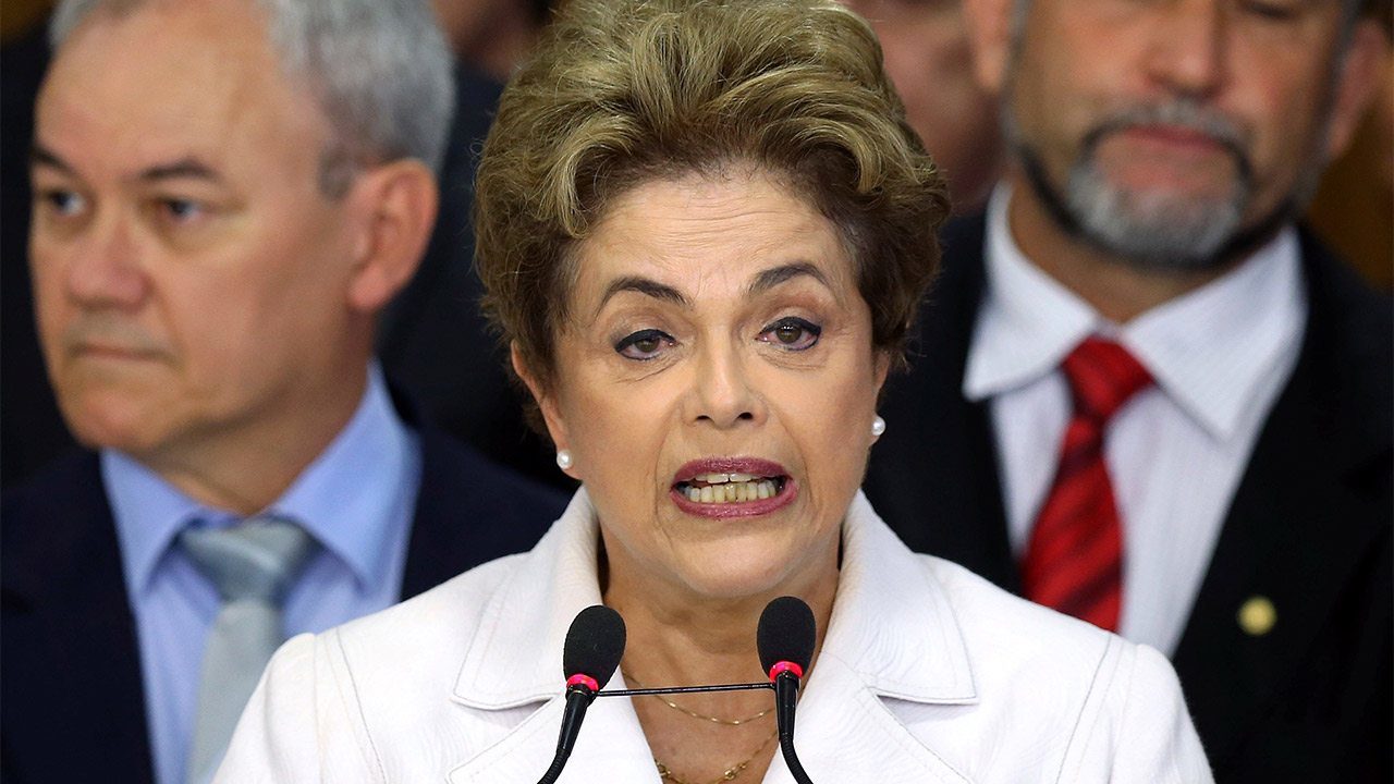 Un abogado sustituye a Rousseff y propone gabinete sólo para hombres