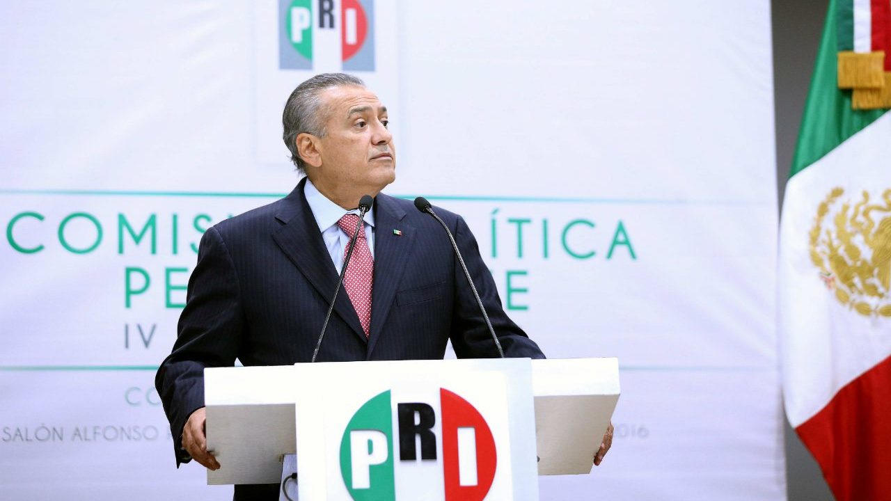 Beltrones tramitó amparo vs. posible orden de aprehensión: abogado