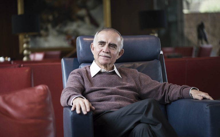 Alfonso Romo, fotografiado en Monterrey, Nuevo León, por Fernando Luna