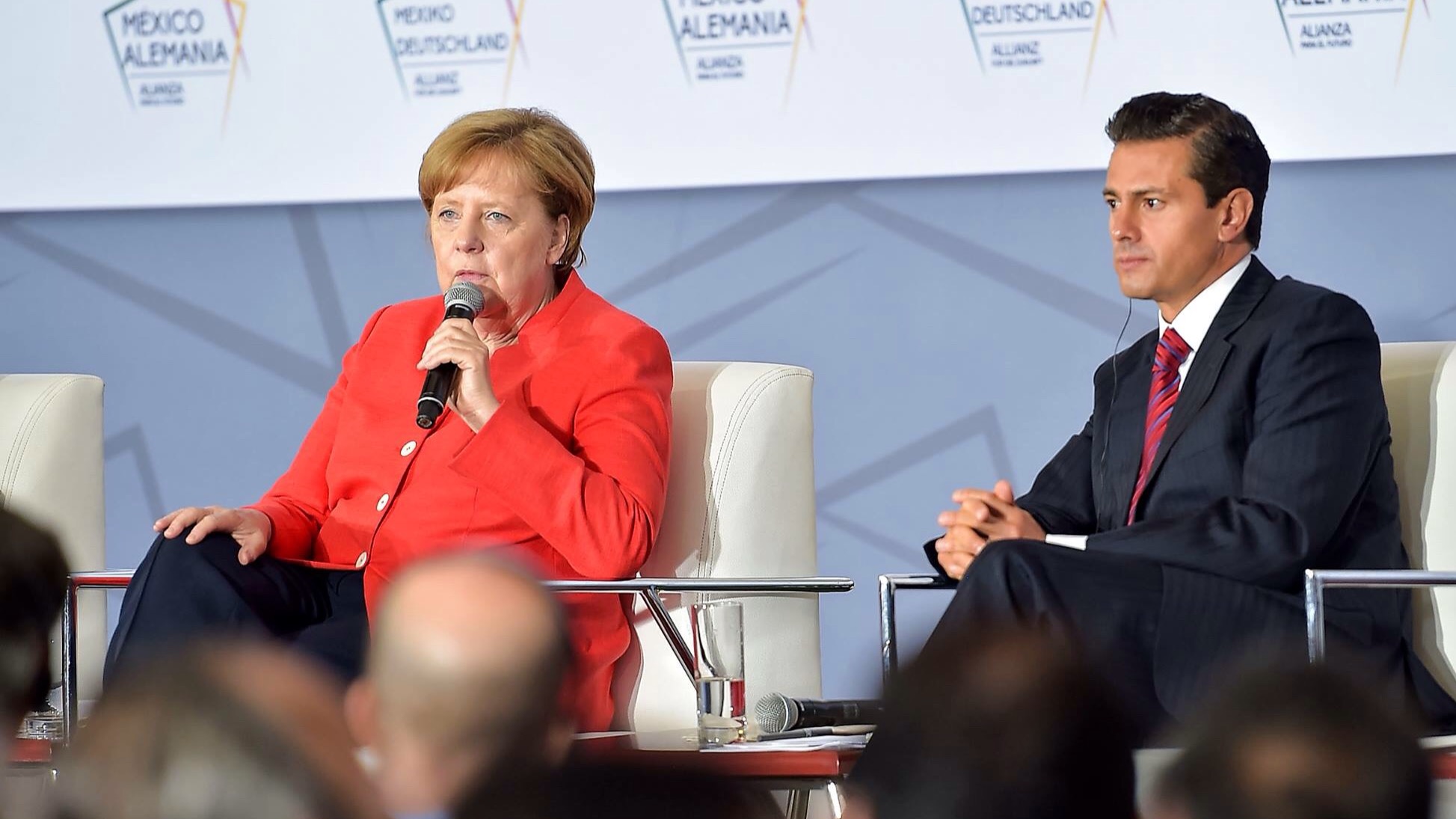 Merkel invita a México a ser creador en la producción digital