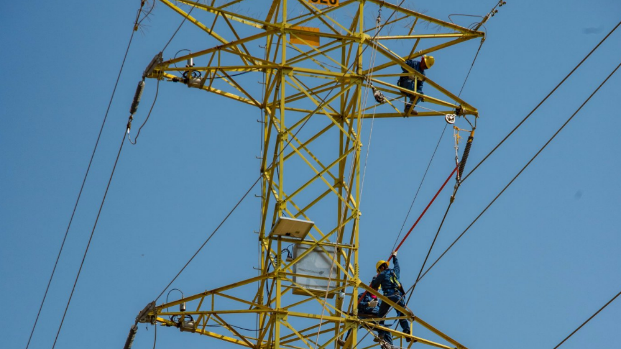 CFE atiende 998,000 fallas en CDMX, Oaxaca, Guerrero y Morelos por temblor