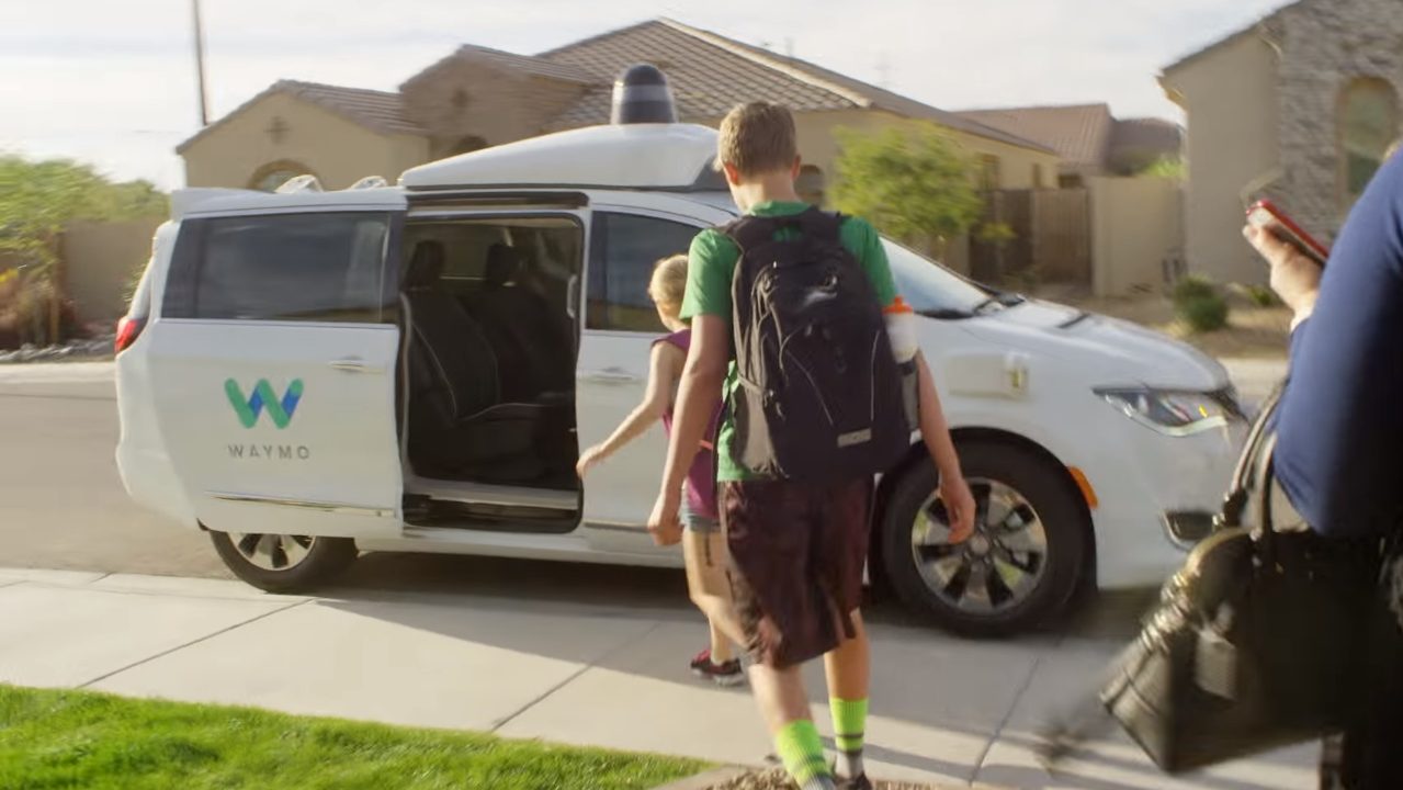 Waymo pacta con Avis la gestión de sus vehículos autónomos