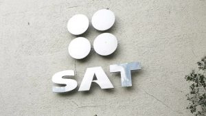 SAT_amlo_evasión de impuestos_funcionarios_70