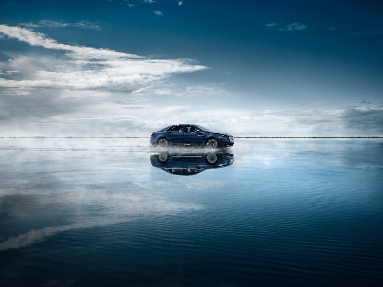 Los Mercedes-AMG se convierten en el coche de viaje perfecto con este cofre  de techo