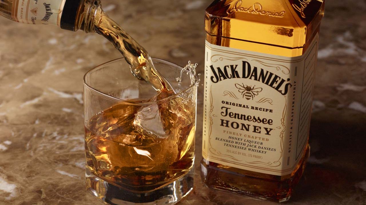 Fabricante de Jack Daniel’s anuncia recorte del 12% en su fuerza laboral global