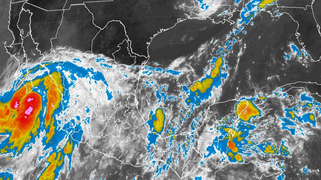 Claudette amenaza con fortalecerse e inundar nuevas zonas del sureste de EU