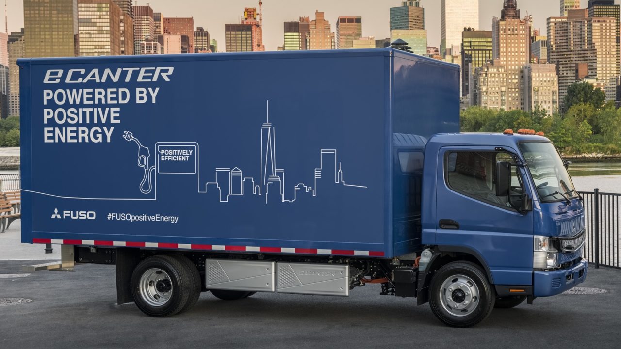 UPS será el primer cliente de los camiones eléctricos de Daimler
