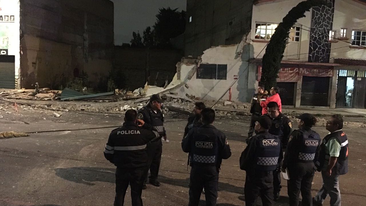 Al menos 30 muertos y suspensión de clases: el saldo del temblor