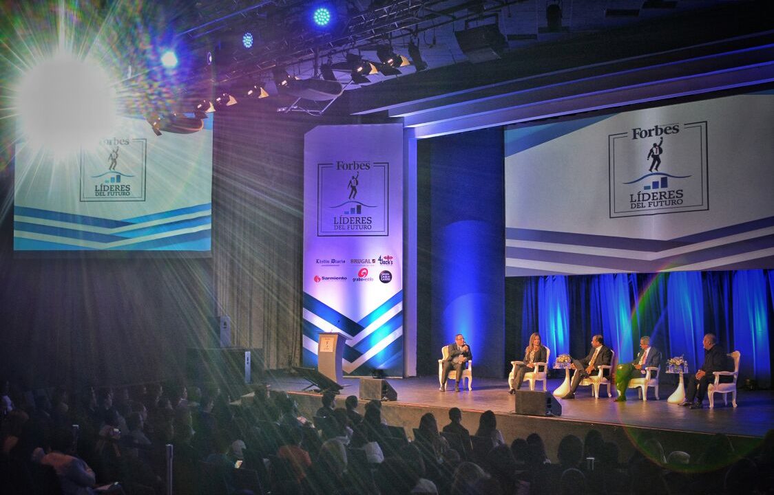 Forbes RD celebra su evento “Líderes del Futuro”