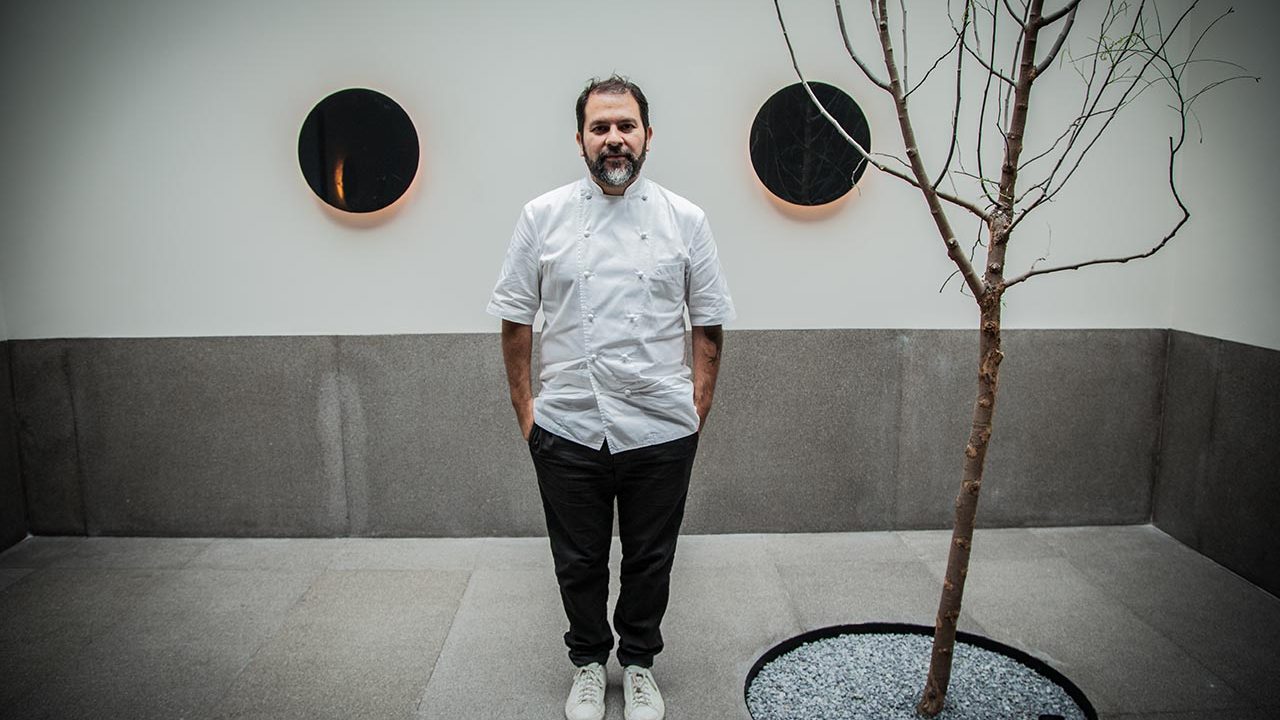 Enrique Olvera abrirá una cocina para víctimas del sismo