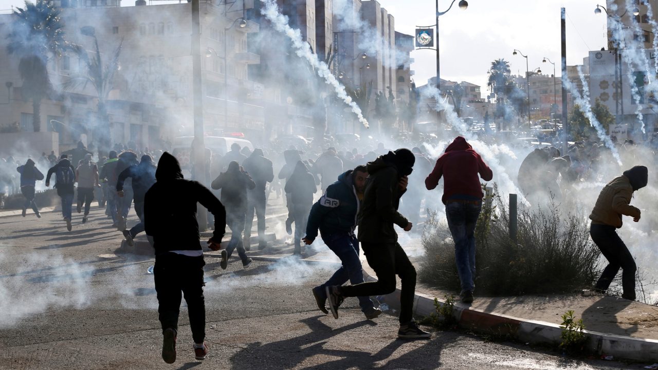 Tropas de Israel se enfrentan a manifestantes palestinos