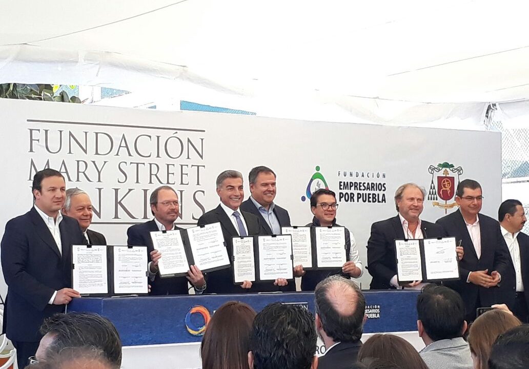 Fundación Mary Streets Jenkins dona 50 mdp para reconstrucción en Puebla
