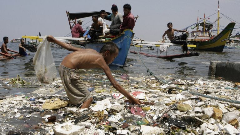 contaminación-plásticos-mares-océanos-covid-19-coronavirus