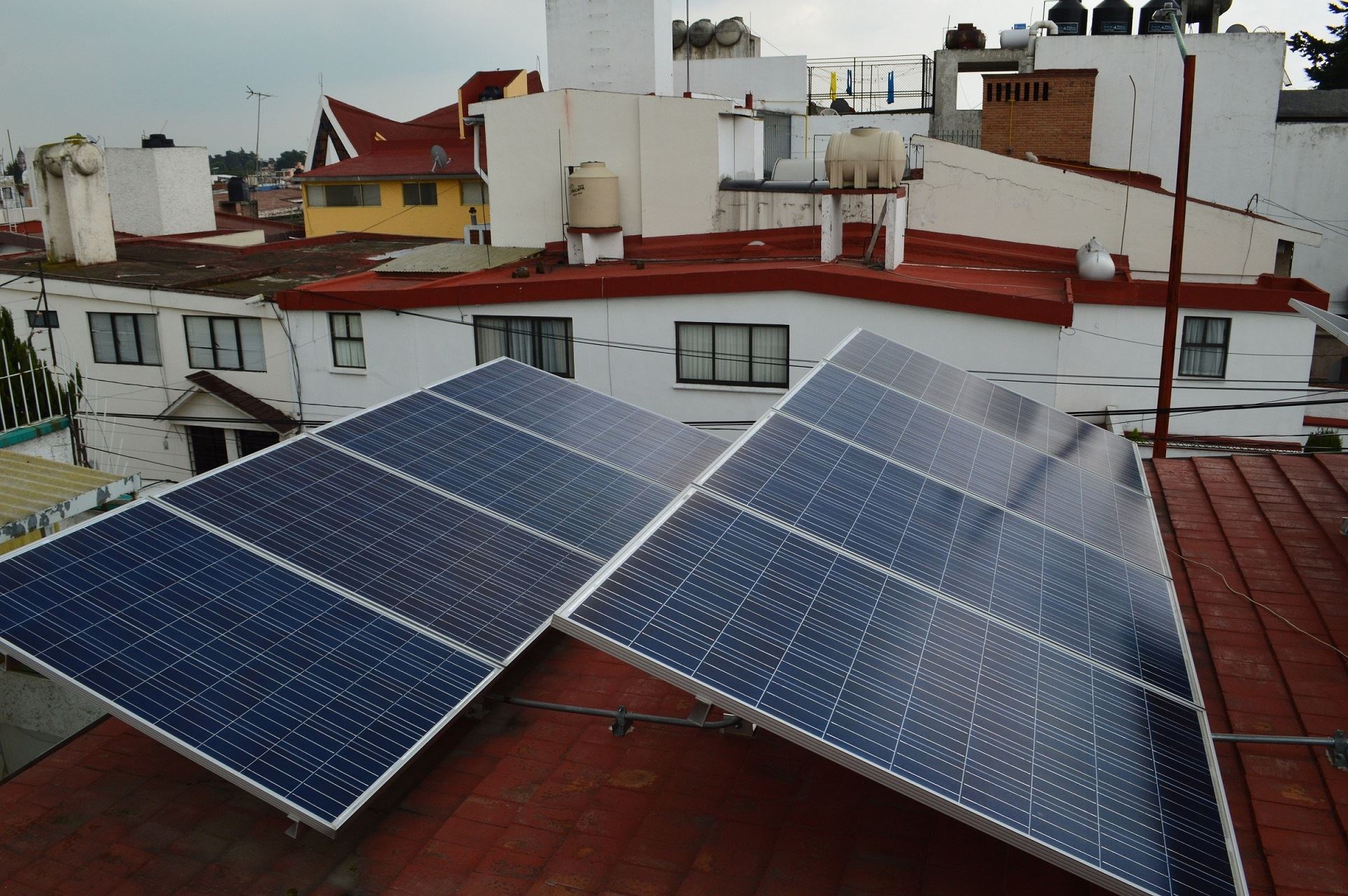 160,000 viviendas ya utilizan techos solares en México