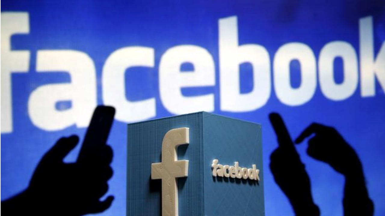 Facebook elimina red rusa que buscaba promocionar mensajes antivacunas