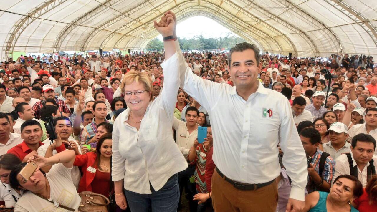 Enrique Ochoa llama “prietos” a militantes de Morena