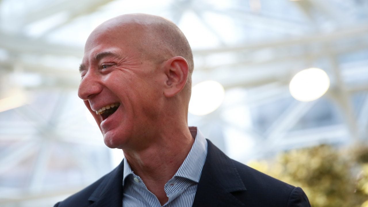 Así es cómo se hizo rico Jeff Bezos como CEO de Amazon