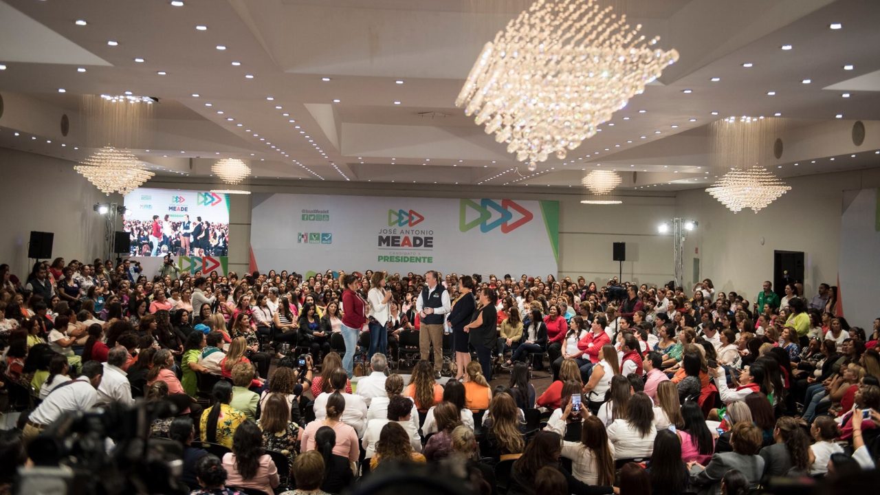 Diario de campañas | Zavala presume su spot; Meade lanza promesas