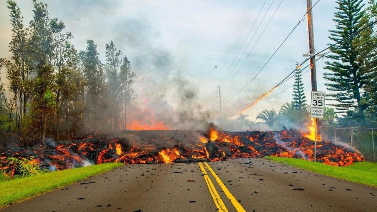 Hawaii’s Kilauea Volcano Erupts Again;  raise alert level
