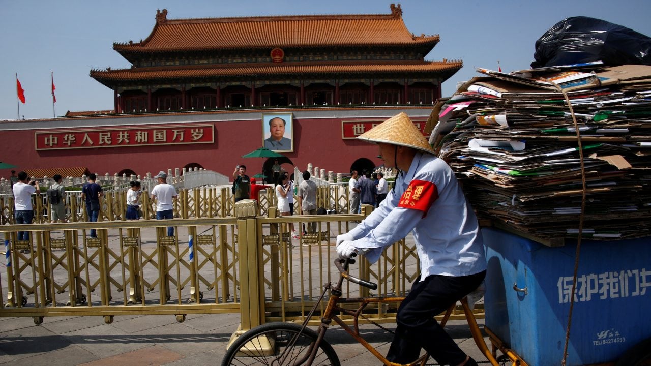 China dice a EU: no nos subestime; advierte consecuencias por aranceles
