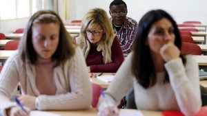 préstamos estudiantiles