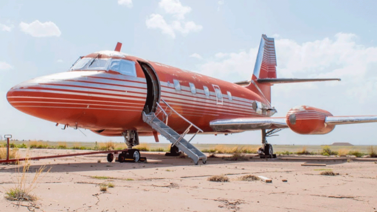 El avión privado de Elvis Presley rompe récord en subasta