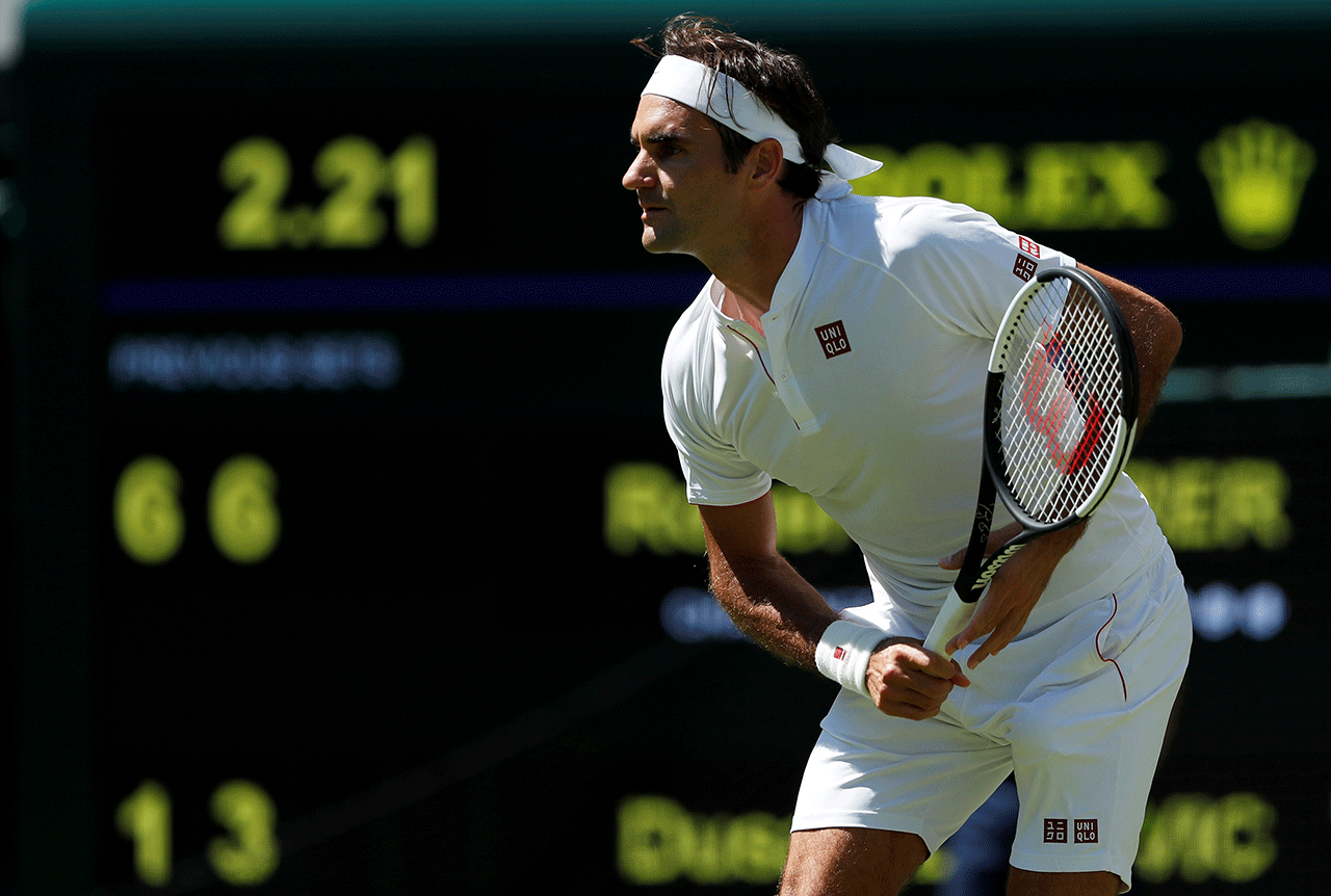Roger Federer debuta en Wimbledon vistiendo nueva marca de ropa