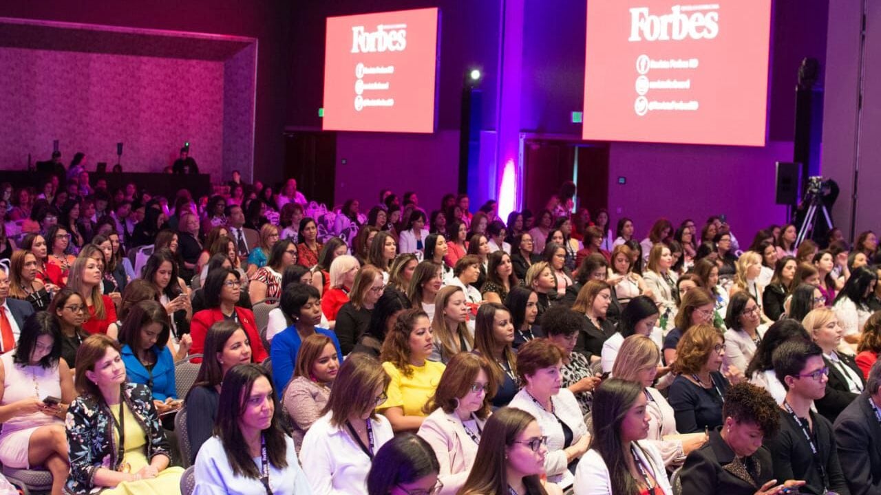 Las niñas no estudian carreras tecnológicas por falta de apoyo: ONU Mujeres