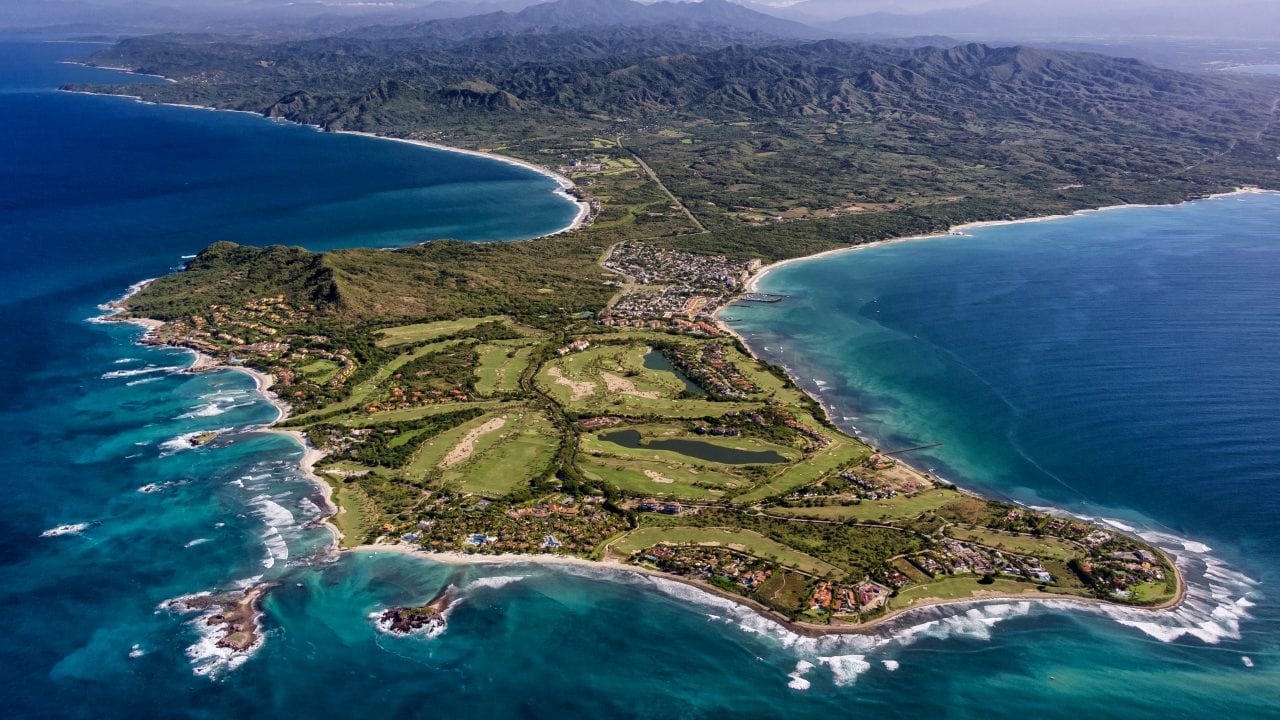 Descubre por qué Punta Mita es el destino favorito de las celebridades