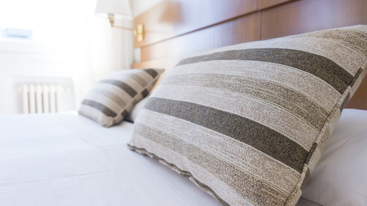 ¿No puedes dormir? Cinco hábitos para conciliar el sueño fácilmente