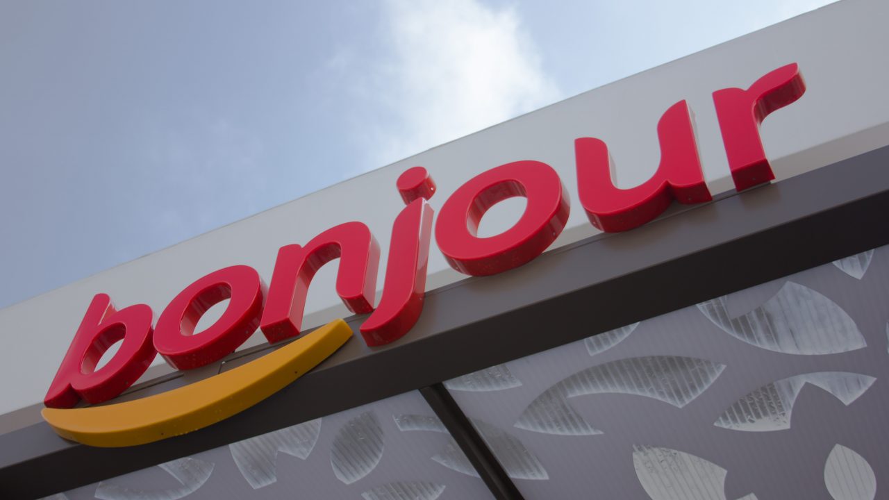 Total competirá contra Oxxo con su nueva tienda Bonjour