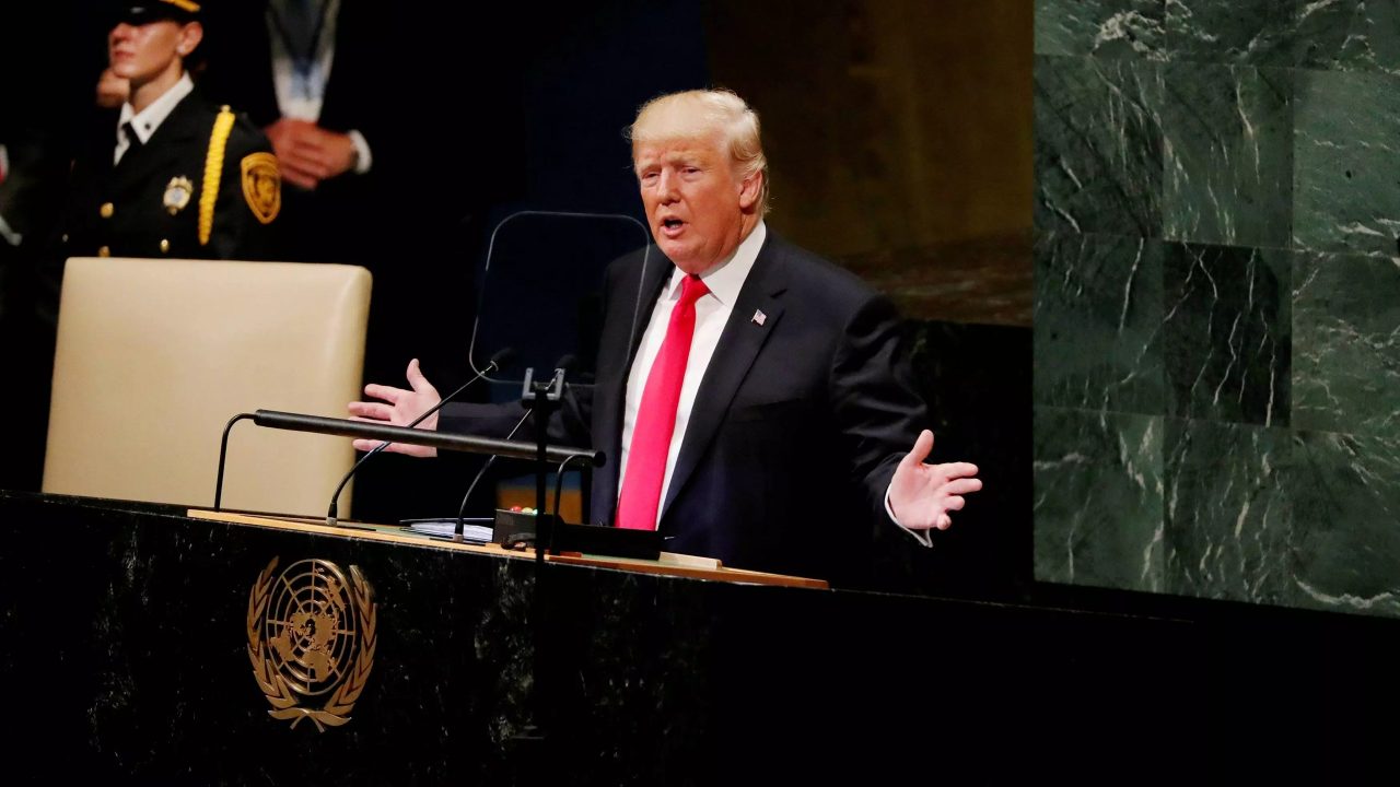 Trump sostiene que migrantes centroamericanos esperarán en México