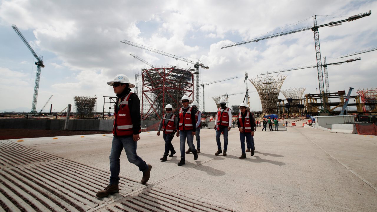 Auditoría revela daño financiero e incapacidad técnica de Sedena en barda del NAIM