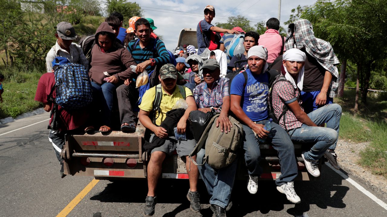 La caravana migrante empieza a llegar a la Ciudad de México y Puebla