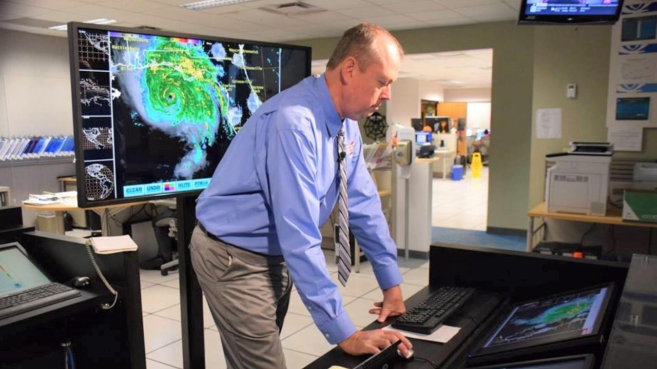 Huracán Michael, uno de los mayores en la historia de EU, golpea Florida