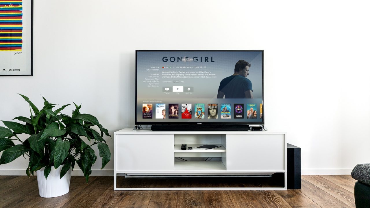 Con 7 millones de clientes más, acciones de Netflix se disparan