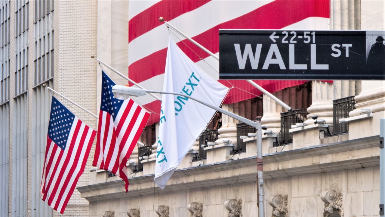 Wall Street cierra en rojo y el Dow Jones baja un 0.13%